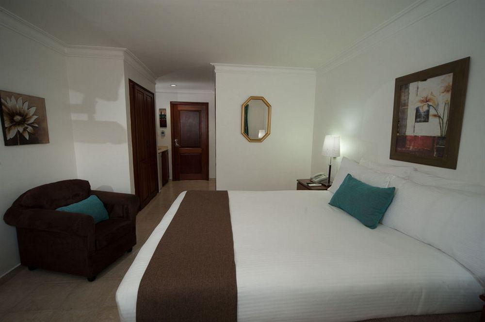 Hotel Aladino Santo Domingo Esterno foto