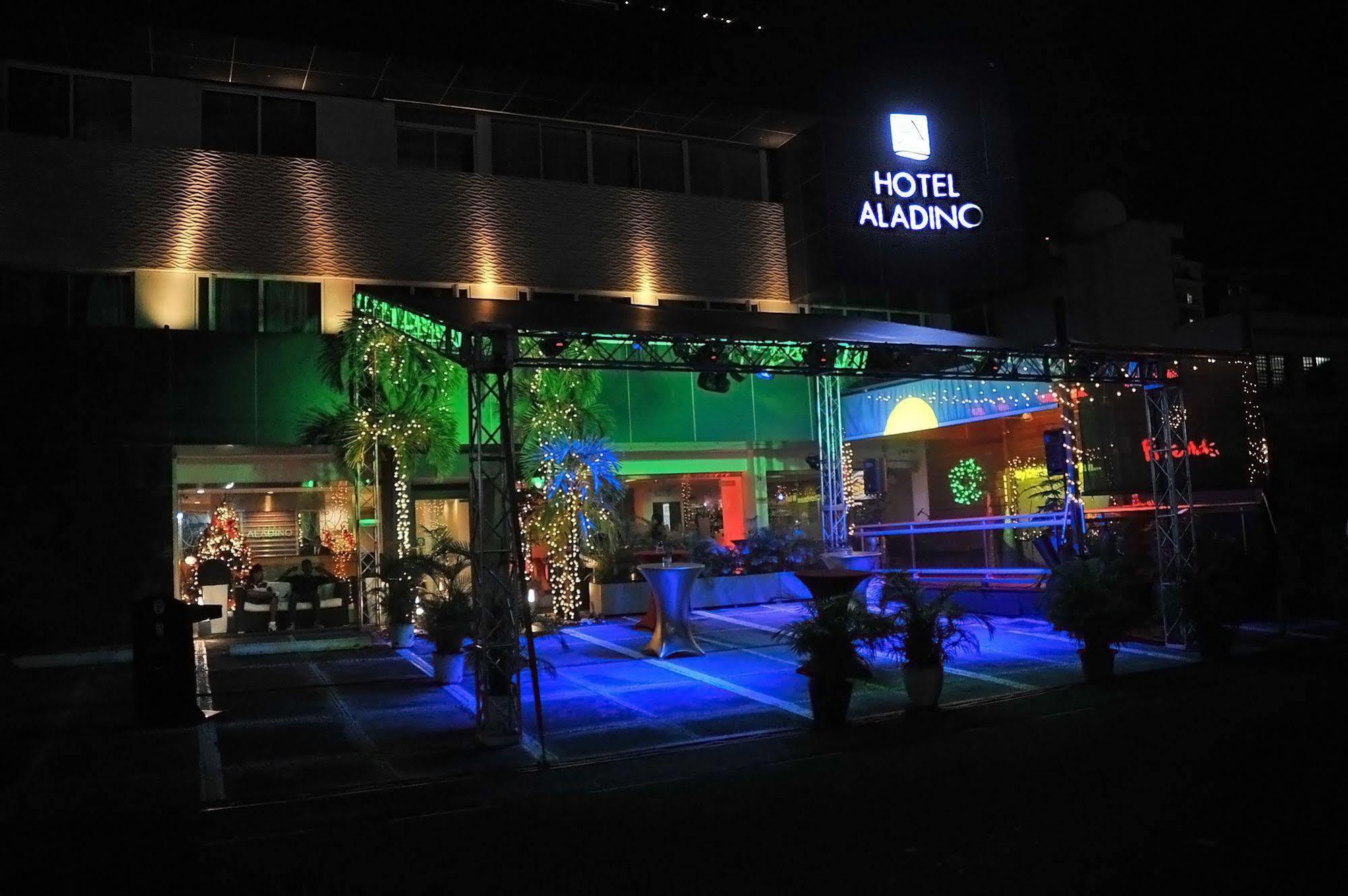 Hotel Aladino Santo Domingo Esterno foto