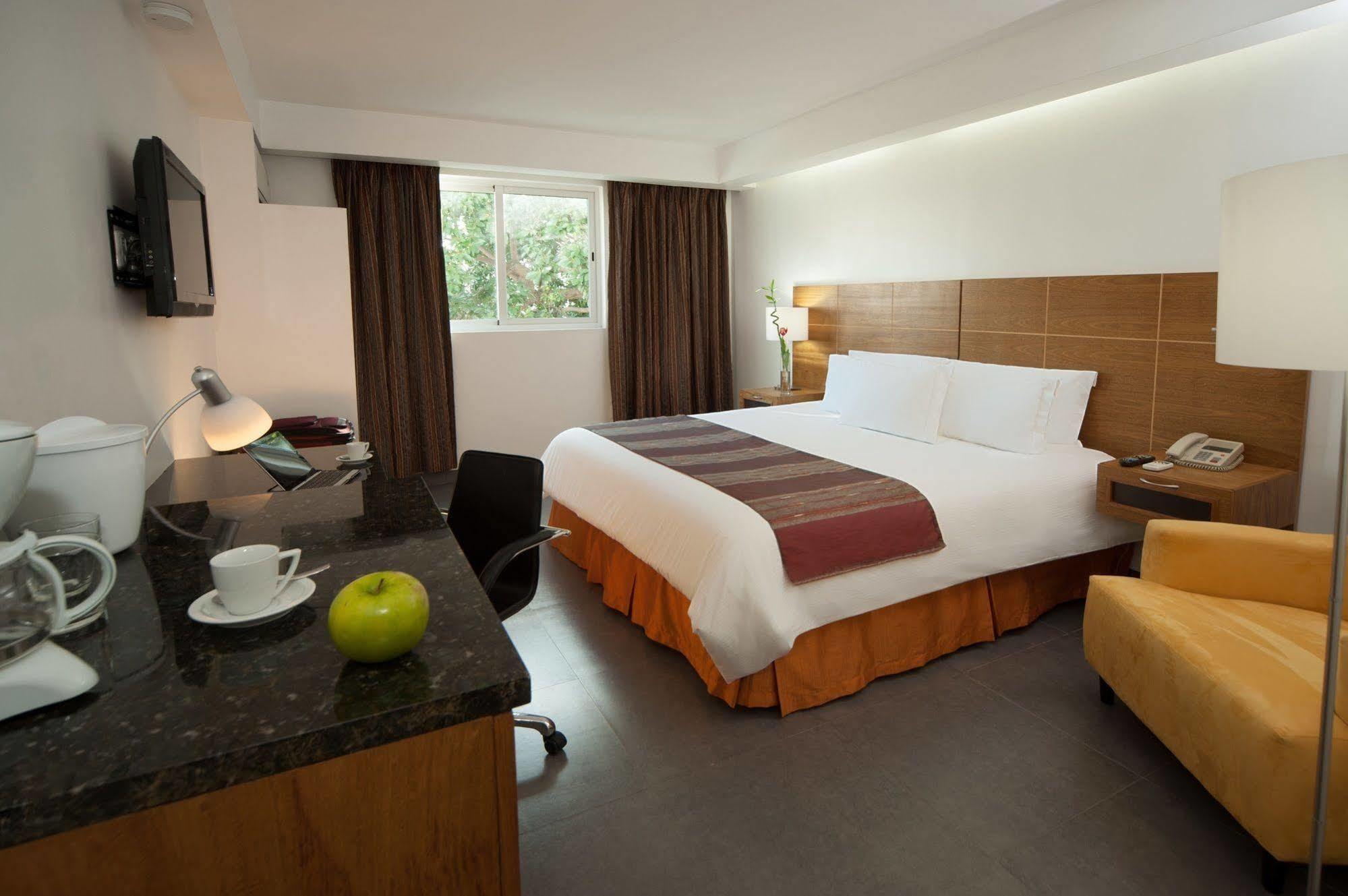 Hotel Aladino Santo Domingo Esterno foto
